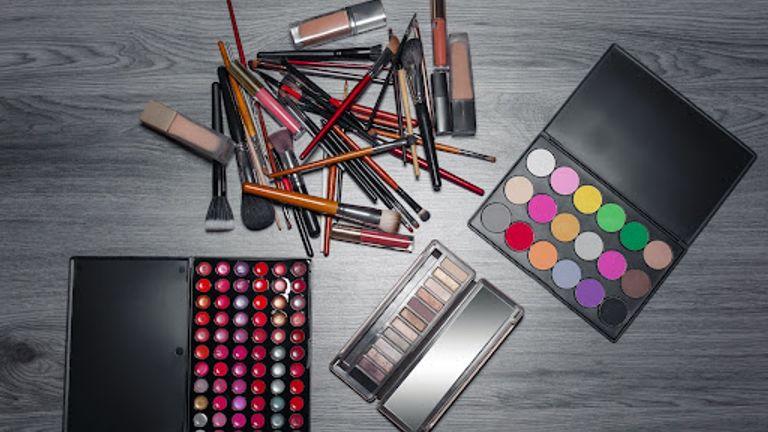 Bridal-Makeup-Kit-Items-List.jpg