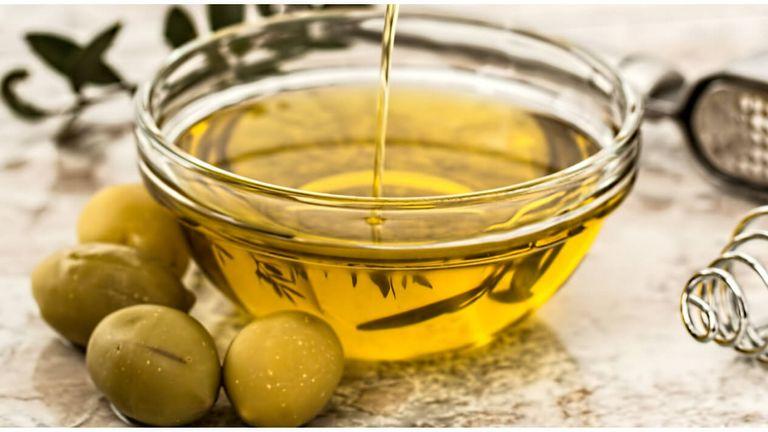 benefits-of-olive-oil-for-hair.jpg