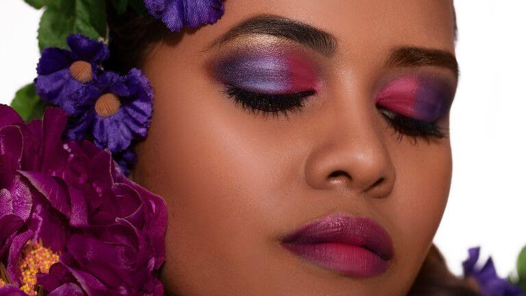 coloured-eyeshadow-are-cool-in-2019.jpeg