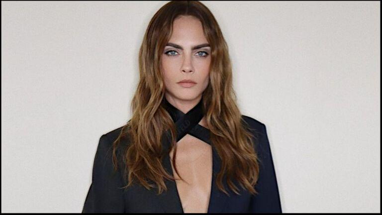 eyebrow arched
