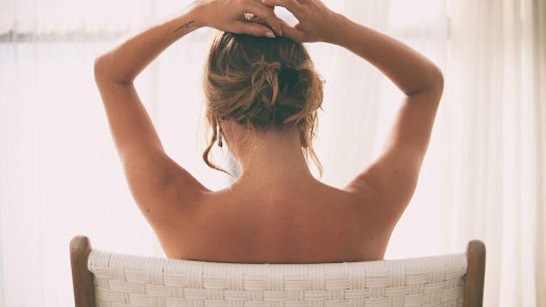how-To-Remove-Tan-From-Hands.jpg