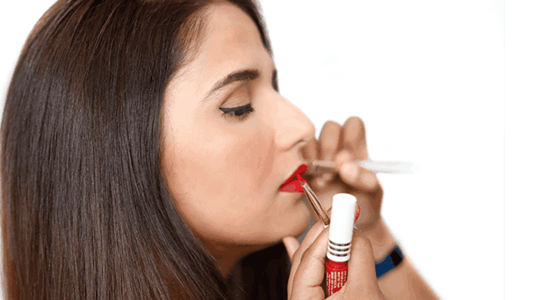 lipstick-hacks-you-need-in-your-life.png