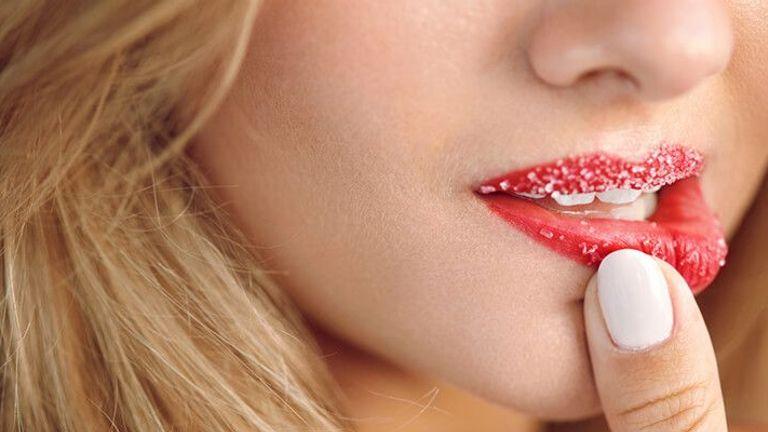 why-you-should-exfoliate-your-lips.jpeg