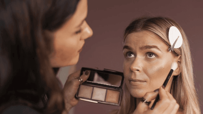 How-to-use-bronzer,blush-&-highlighter.png