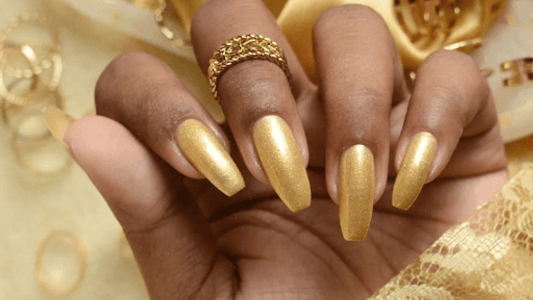  Gold Nail Art Designs